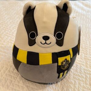 NWT Harry Potter Squishmallow- Hufflepuff Badger